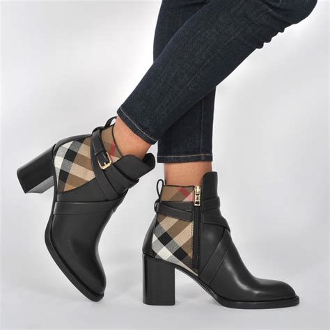 Burberry Boots For Women 